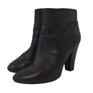 Steve Madden "Taffee" Black Leather Ankle Boots